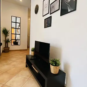 Apartment Corso Home- Central In, Menton