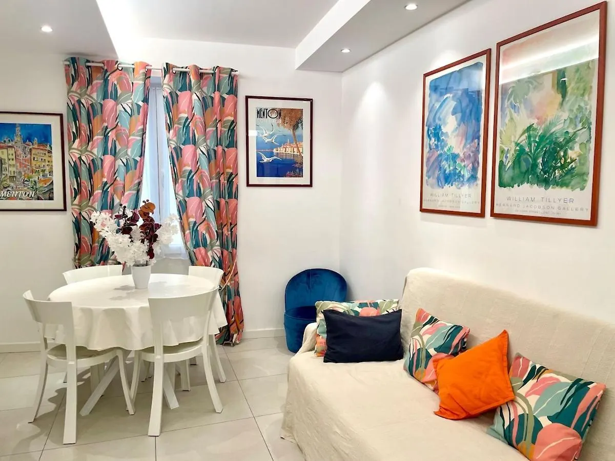 Apartment Le Cap, Beau Trois Pieces Au Coeur De La Vieille Ville Menton France