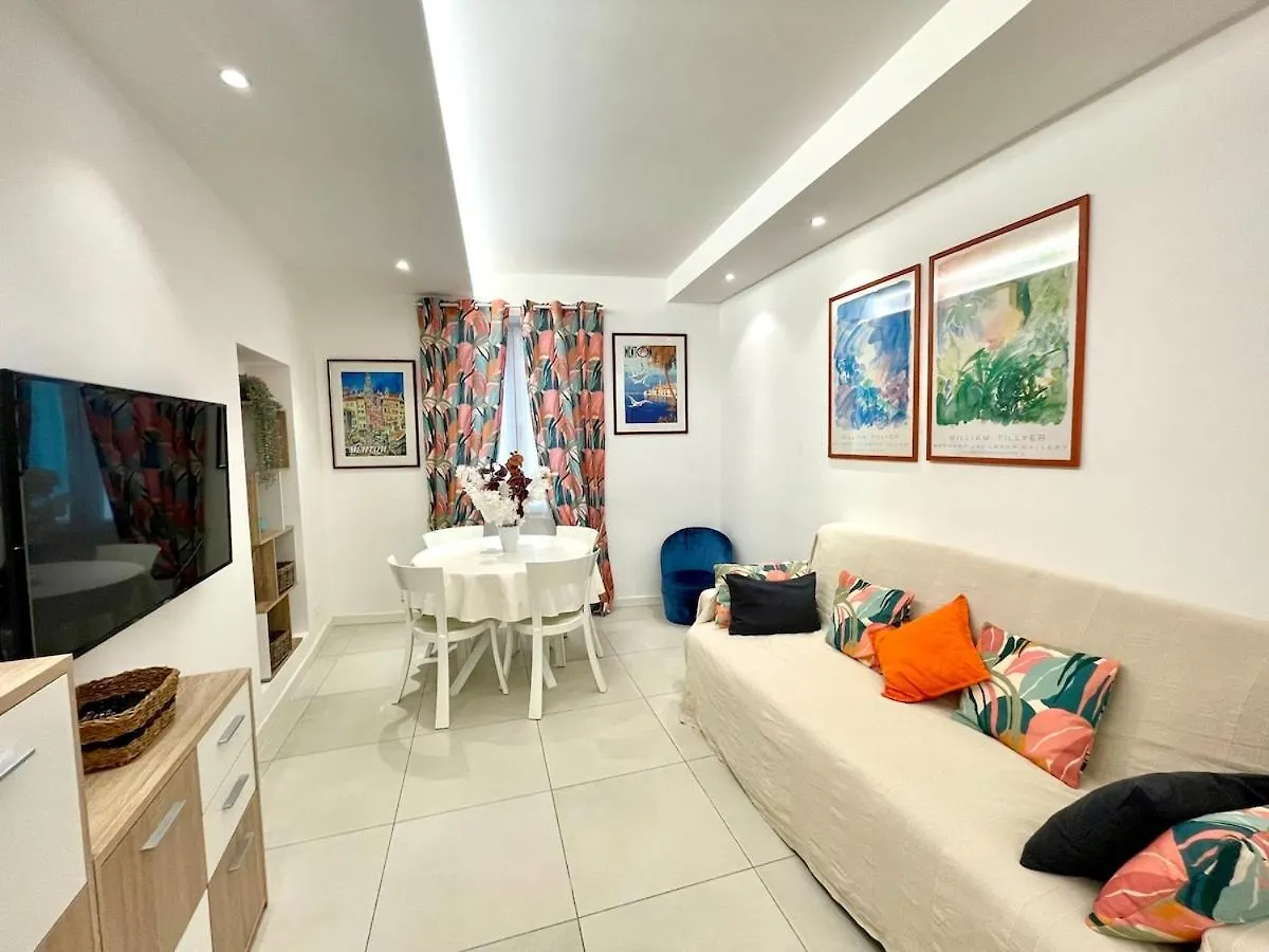 Apartment Le Cap, Beau Trois Pieces Au Coeur De La Vieille Ville Menton