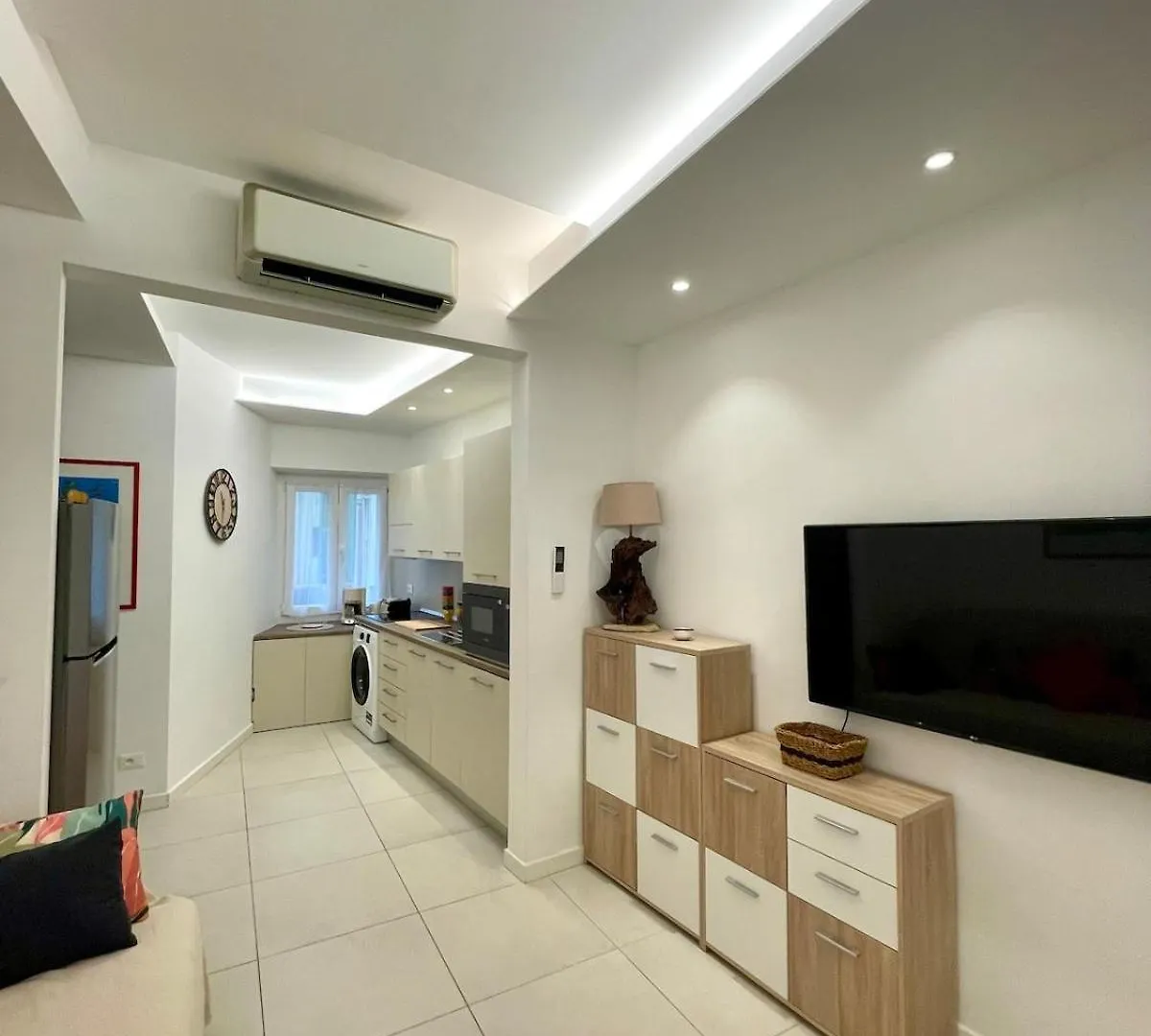 Le Cap, Beau Trois Pieces Au Coeur De La Vieille Ville Menton Apartment